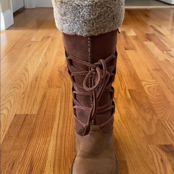 Tall Leather Ugg boot - Picture 8 of 9